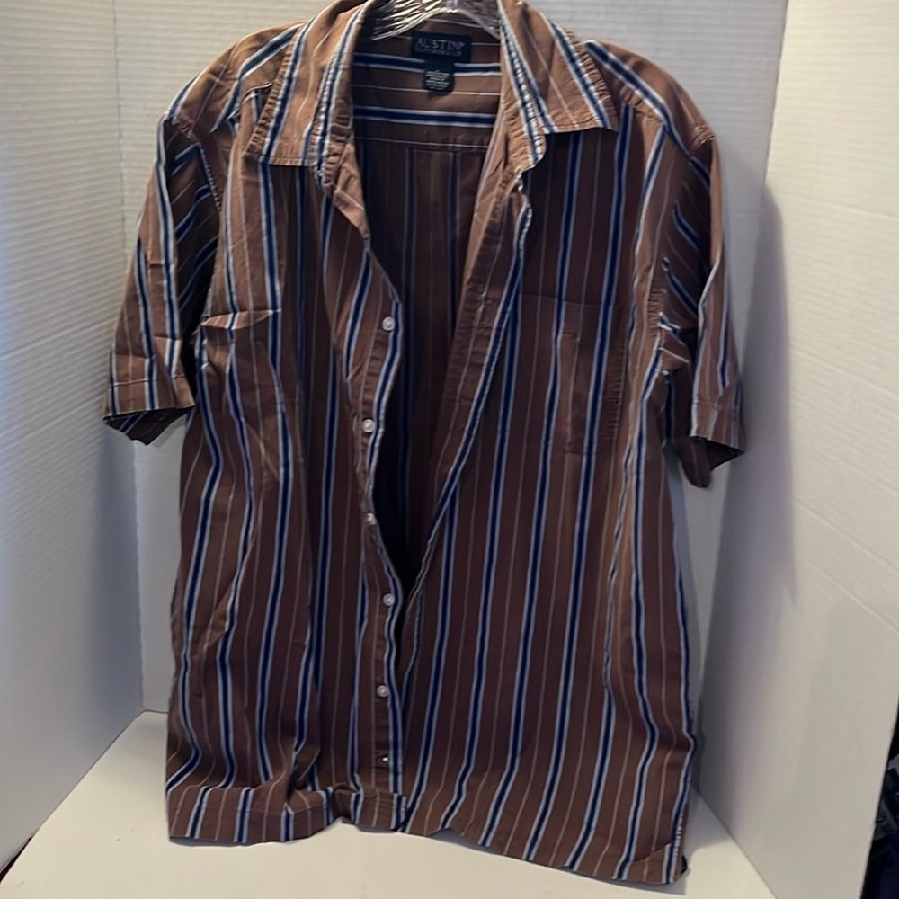 Large Austin chocolate brown button up